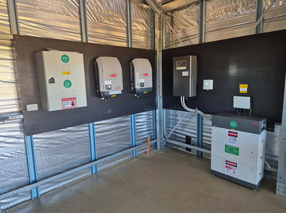 Fronius inverters, Selectronic interactive inverter and BYD lithium battery storage